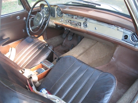 1966 Mercedes 230 SL